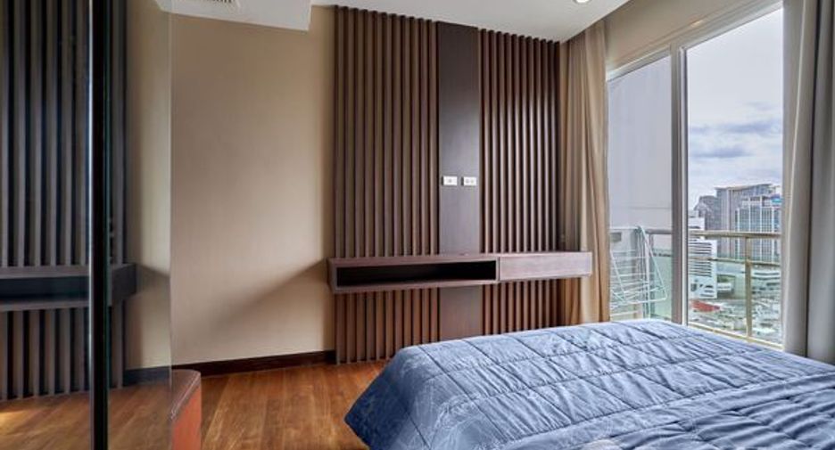 For rent 2 bedrooms condo in Watthana, Bangkok