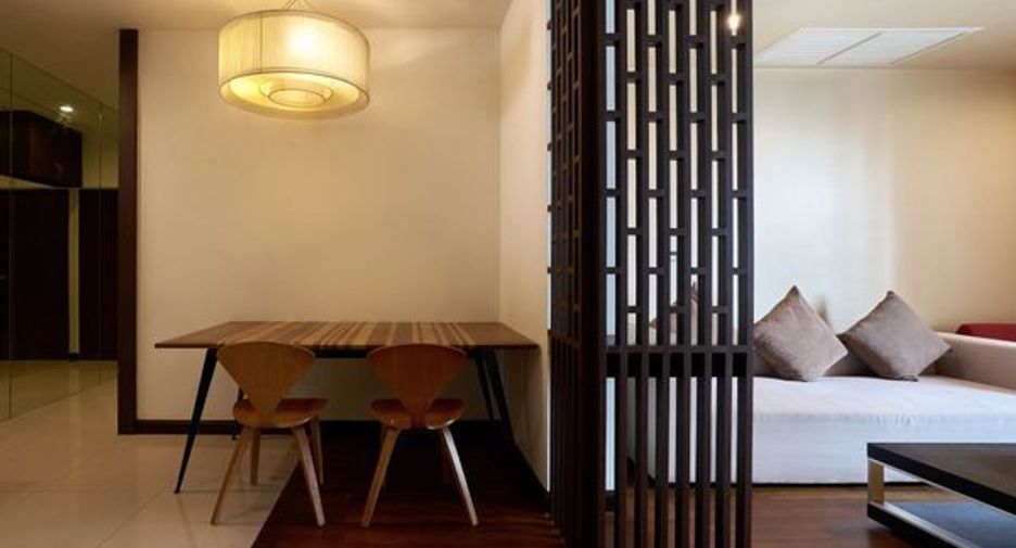For rent 2 bedrooms condo in Watthana, Bangkok