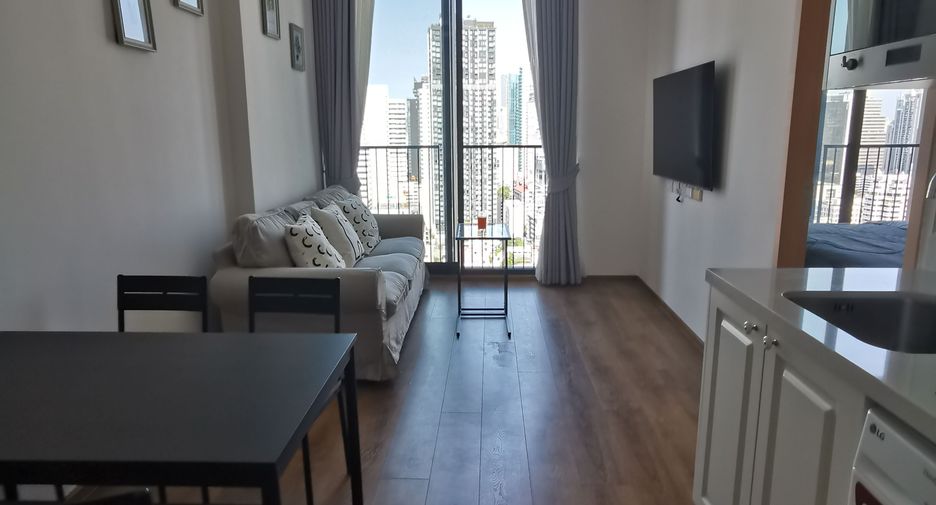 For rent 1 bed condo in Watthana, Bangkok