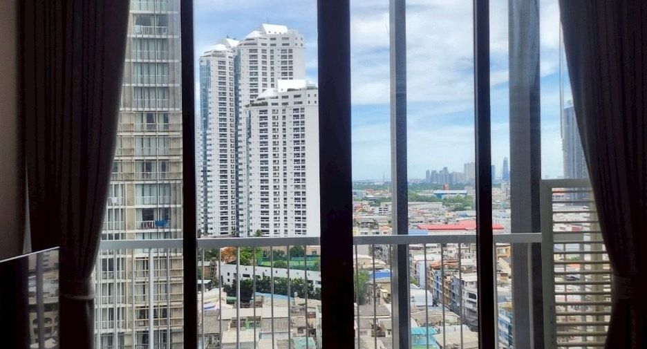 For rent 2 bedrooms condo in Khlong Toei, Bangkok