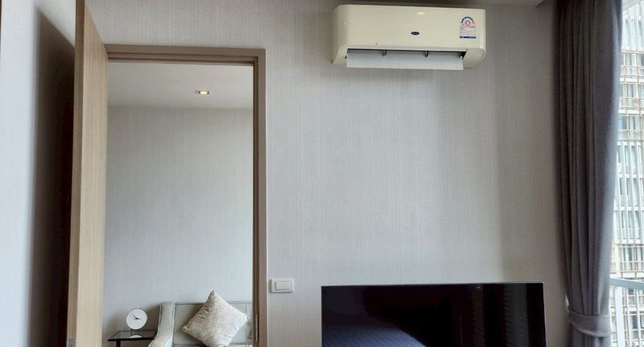 For rent 2 bedrooms condo in Khlong Toei, Bangkok