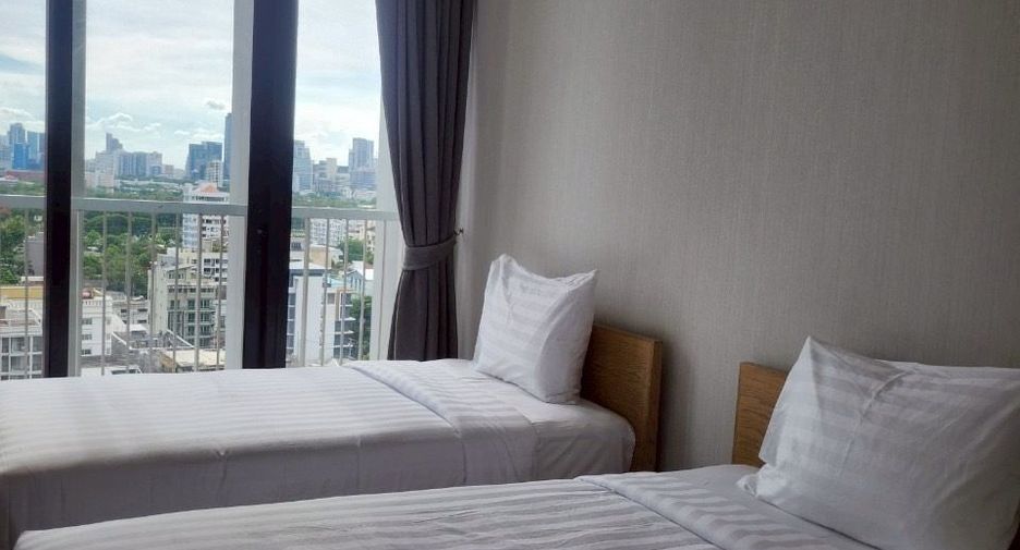 For rent 2 bedrooms condo in Khlong Toei, Bangkok