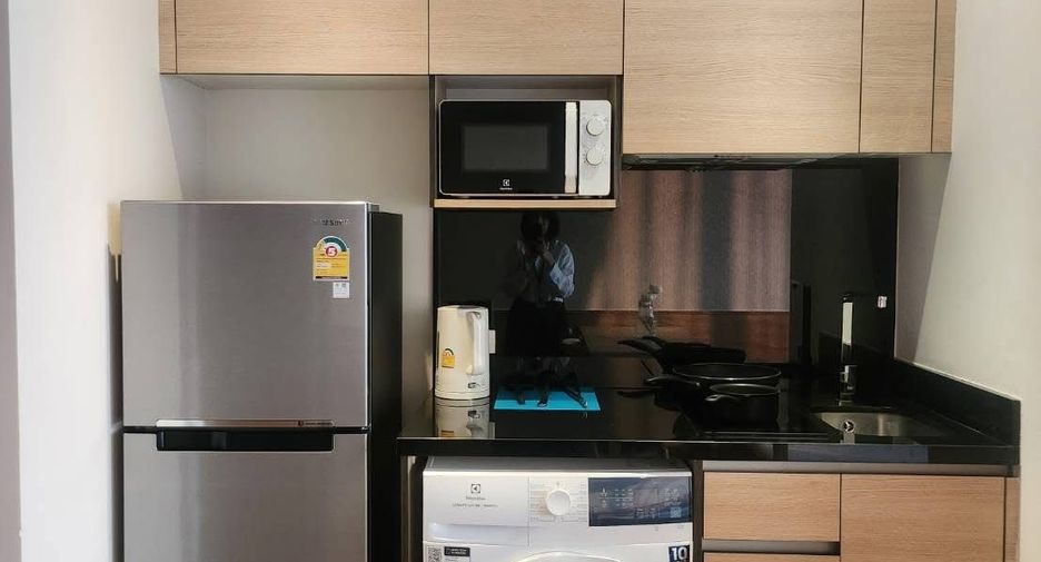 For rent 1 bed condo in Khlong Toei, Bangkok