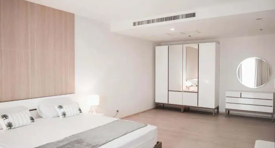 For rent 2 bedrooms condo in Khlong Toei, Bangkok