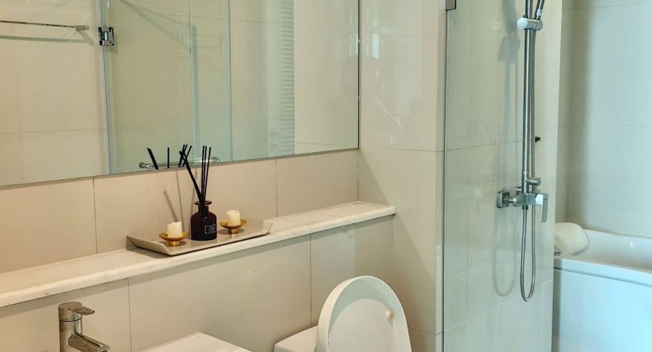 For rent 1 bed condo in Watthana, Bangkok