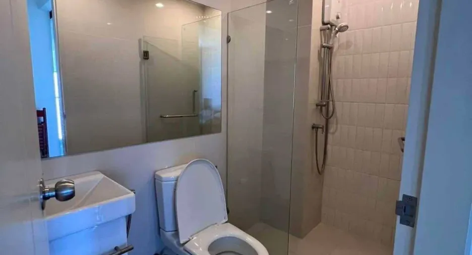 Condo en alquiler de 1 habitaciones en Watthana, Bangkok