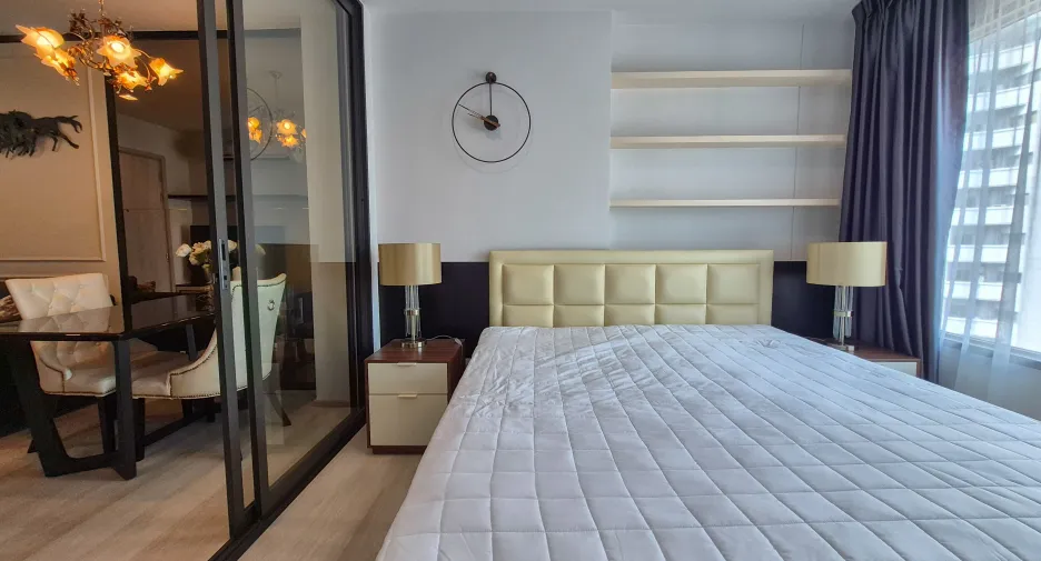 For rent 1 bed condo in Pathum Wan, Bangkok