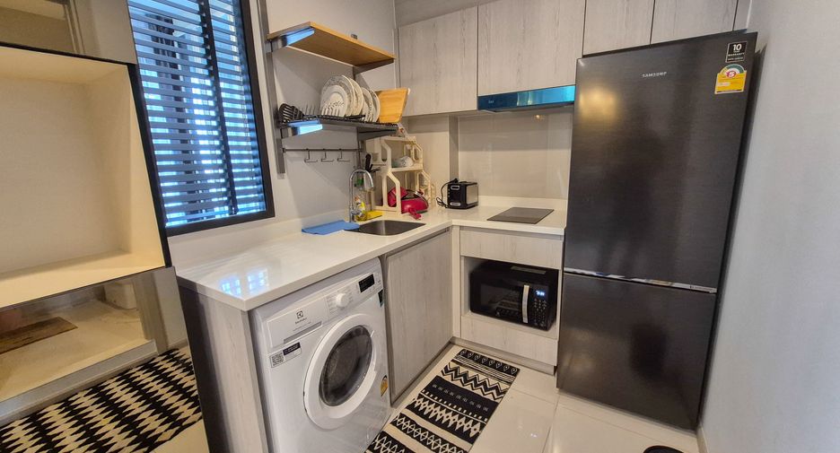 For rent 1 bed condo in Pathum Wan, Bangkok