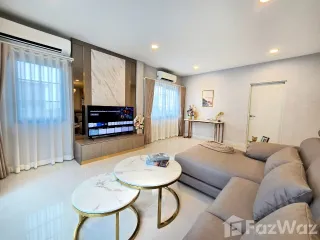 Casa en alquiler de 4 habitaciones en Bang Phli, Samut Prakan
