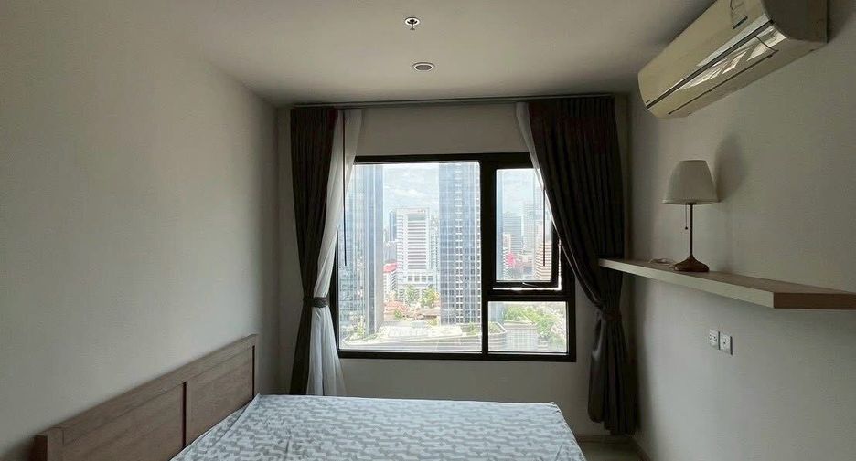 For rent 1 bed condo in Watthana, Bangkok