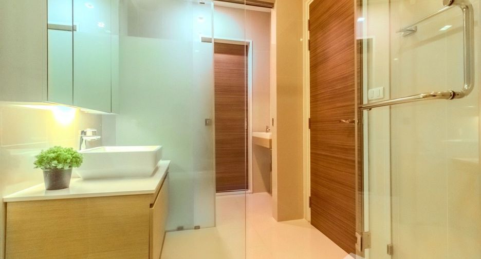 For rent 1 bed condo in Watthana, Bangkok