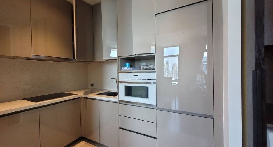 Condo en alquiler de 2 habitaciones en Khlong Toei, Bangkok