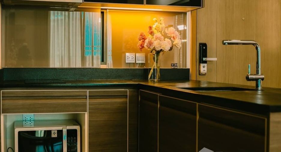 For rent 1 bed condo in Khlong Toei, Bangkok