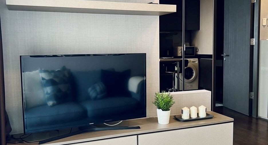 For rent 1 bed condo in Khlong Toei, Bangkok