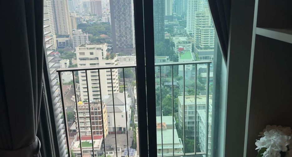 Condo en alquiler de 1 habitaciones en Khlong Toei, Bangkok