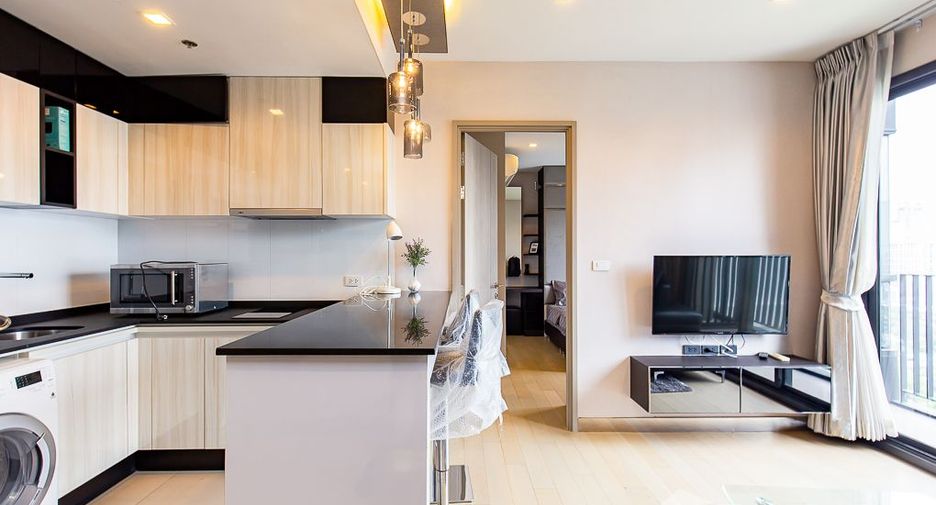 For rent 1 bed condo in Watthana, Bangkok