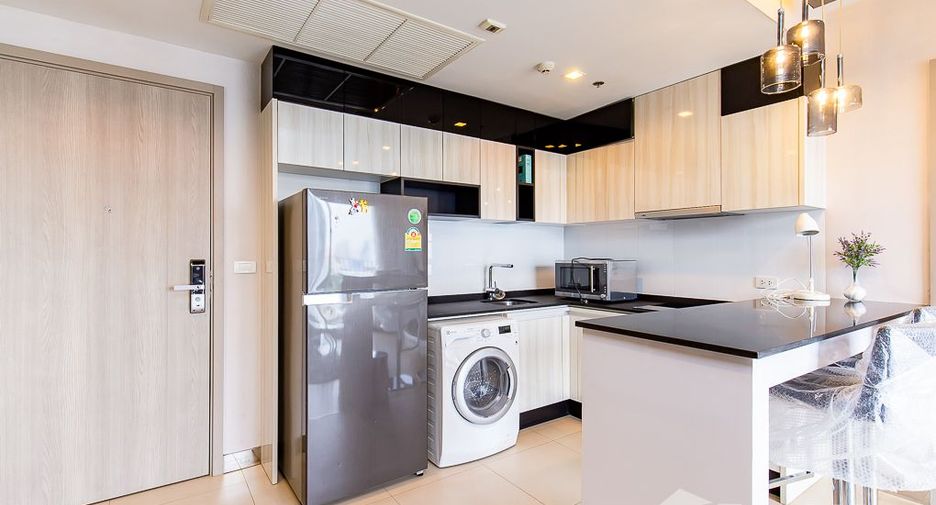 For rent 1 bed condo in Watthana, Bangkok