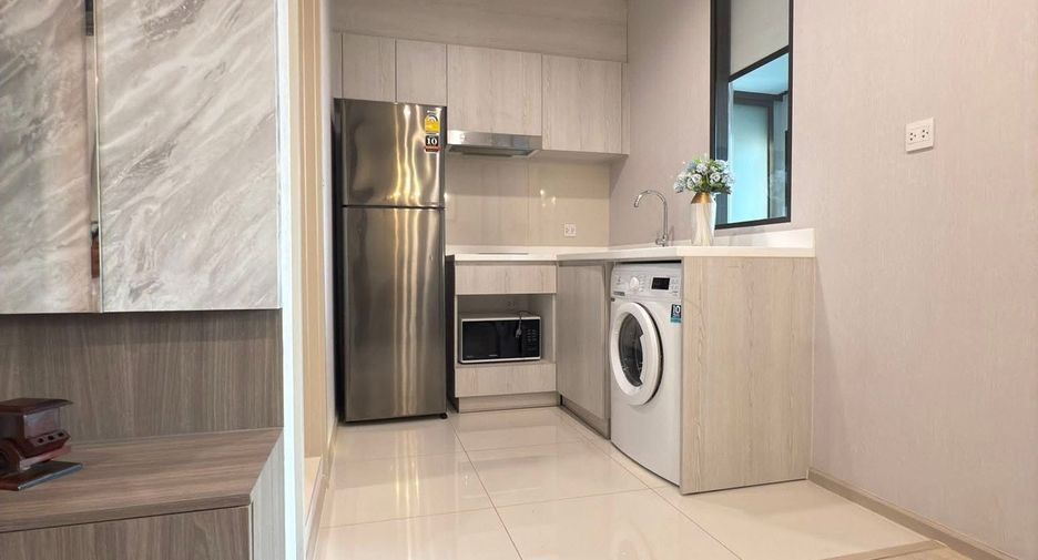 For rent 1 bed condo in Pathum Wan, Bangkok