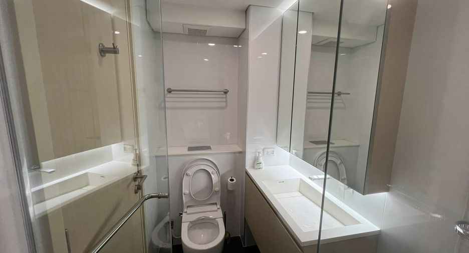 For rent 1 bed condo in Huai Khwang, Bangkok