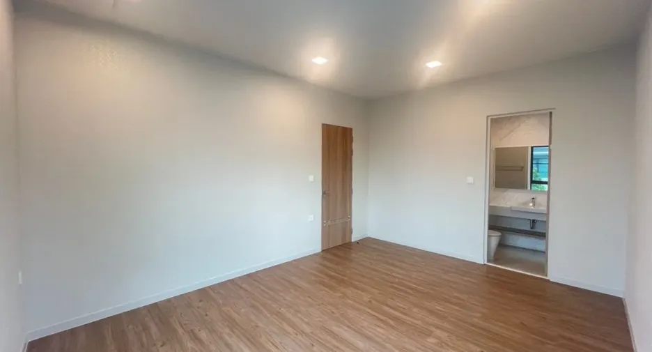 Casa en alquiler de 4 habitaciones en Bang Phli, Samut Prakan