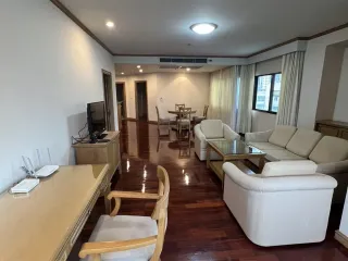 Apartamento en alquiler de 2 habitaciones en Watthana, Bangkok