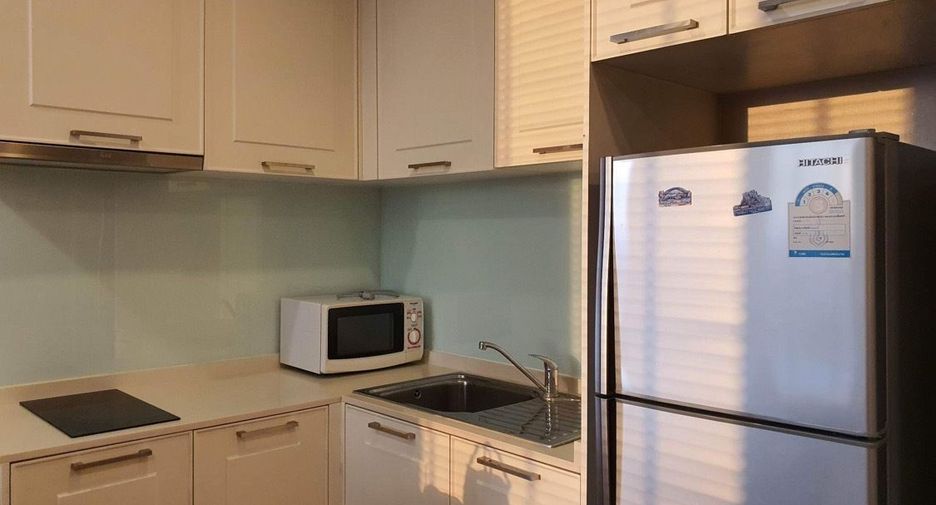 Wohnung zur Miete mit 2 Zimmer in Phra Khanong, Bangkok