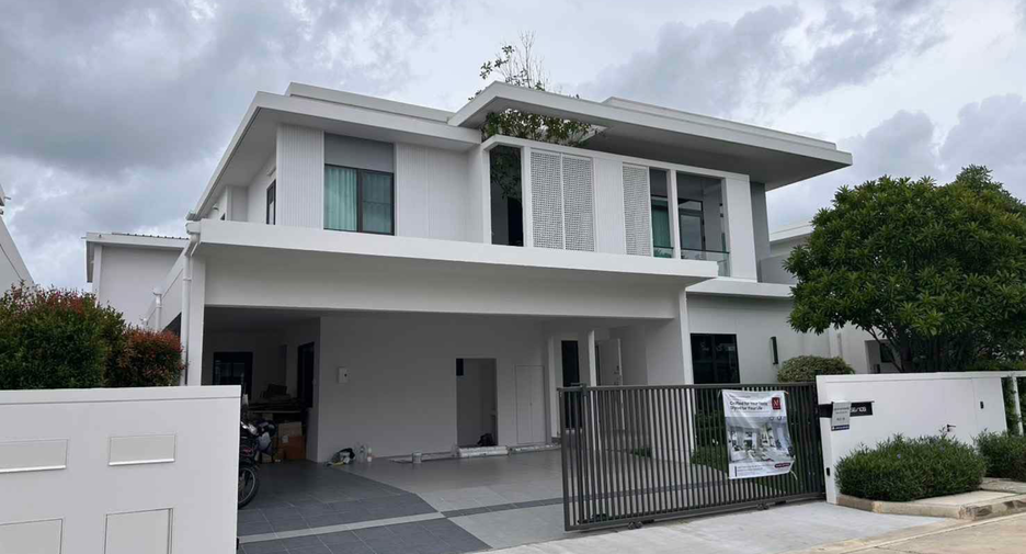 ให้เช่า 4 ห้องนอน บ้านเดี่ยว ใน บางพลี, สมุทรปราการ