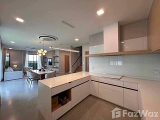 Casa en alquiler de 4 habitaciones en Bang Phli, Samut Prakan