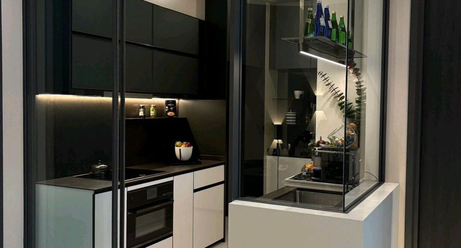 For rent 2 bedrooms condo in Watthana, Bangkok