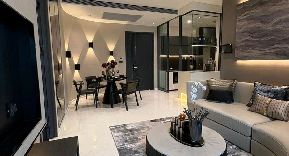 For rent 2 bedrooms condo in Watthana, Bangkok