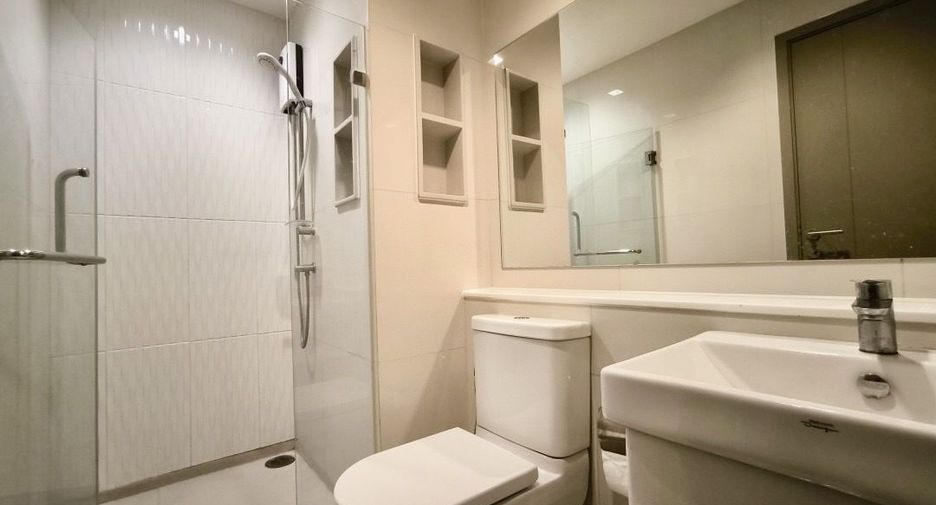 Condo en alquiler de 1 habitaciones en Huai Khwang, Bangkok