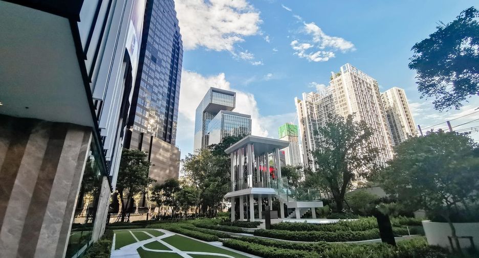 For rent 1 bed condo in Huai Khwang, Bangkok