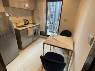 For rent 1 bed condo in Huai Khwang, Bangkok