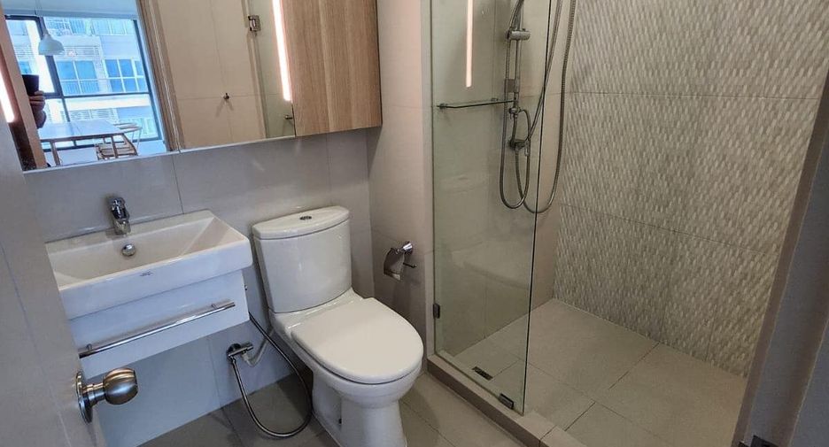 Condo en alquiler de 1 habitaciones en Khlong Toei, Bangkok