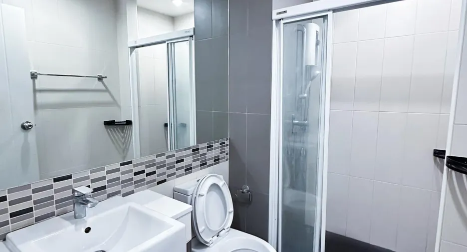 For rent 1 bed condo in Phaya Thai, Bangkok