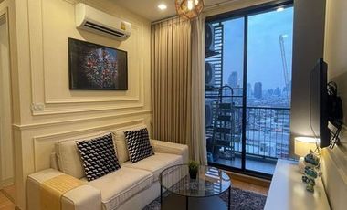Wohnung zur Miete mit 2 Zimmer in Phra Khanong, Bangkok