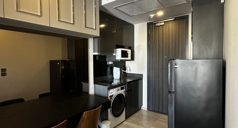 For rent 1 bed condo in Khlong Toei, Bangkok