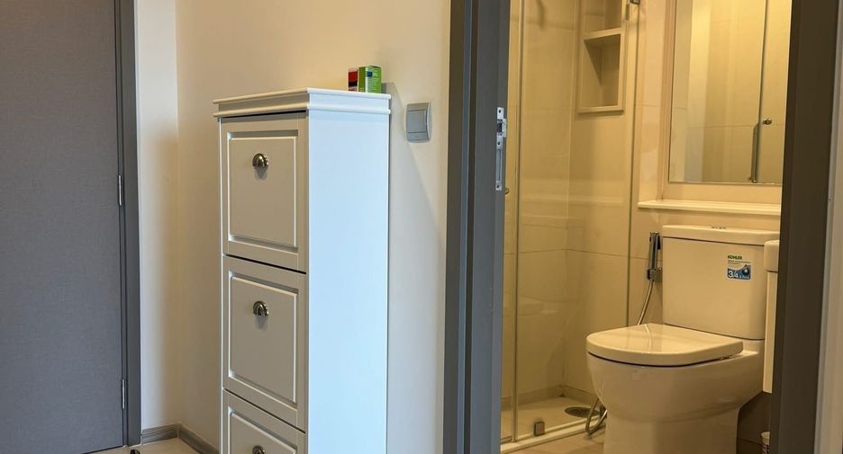 For rent 1 bed condo in Huai Khwang, Bangkok