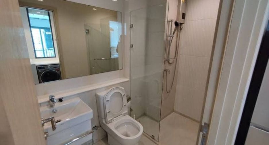 For rent 1 bed condo in Pathum Wan, Bangkok
