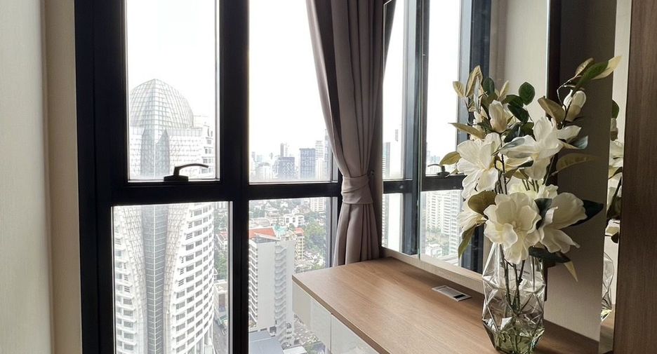 For rent 1 bed condo in Khlong Toei, Bangkok