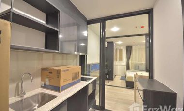 Condo en alquiler de 1 habitaciones en Huai Khwang, Bangkok