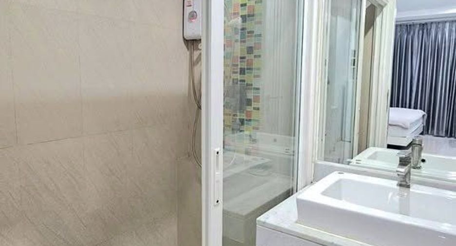Wohnung zur Miete mit 2 Zimmer in Wang Thonglang, Bangkok