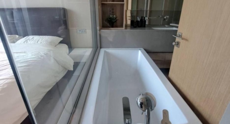 For rent 1 bed condo in Watthana, Bangkok