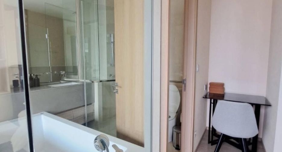 For rent 1 bed condo in Watthana, Bangkok