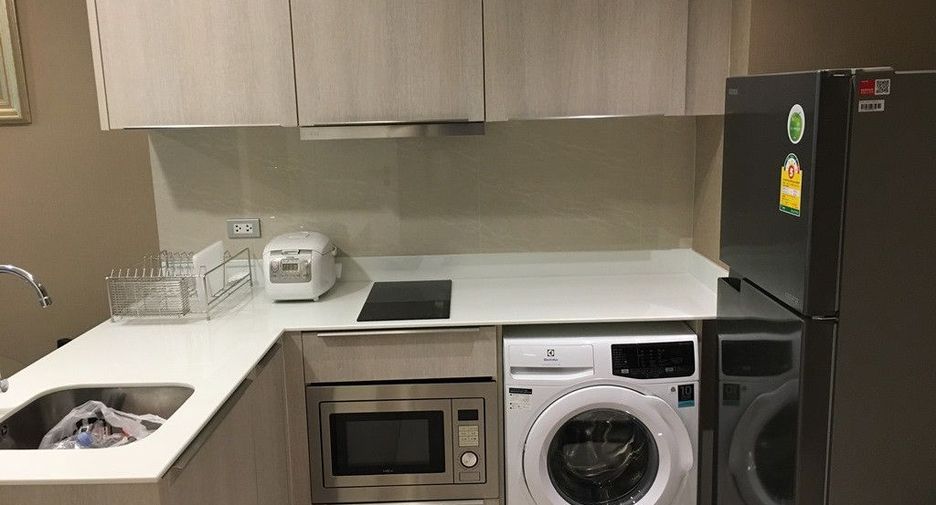 Wohnung zur Miete mit 2 Zimmer in Khlong Toei, Bangkok