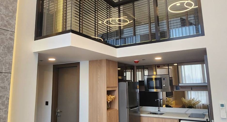 For rent 2 bedrooms condo in Watthana, Bangkok