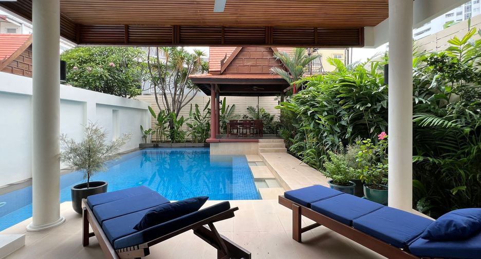 For rent 4 ベッドルーム house in Watthana, Bangkok