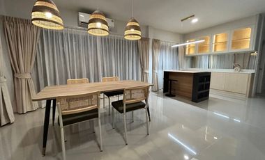 Haus zur Miete mit 3 Zimmer in Bang Phli, Samut Prakan