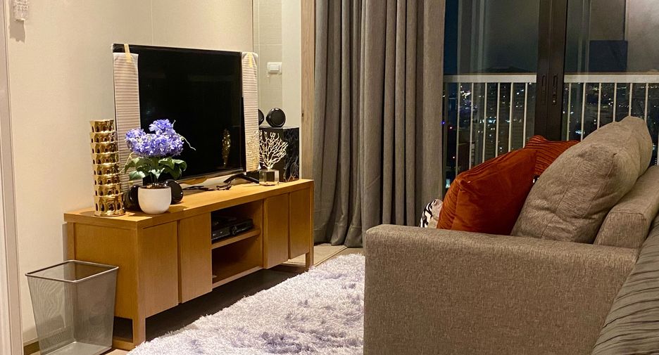 For rent 1 bed condo in Khlong Toei, Bangkok