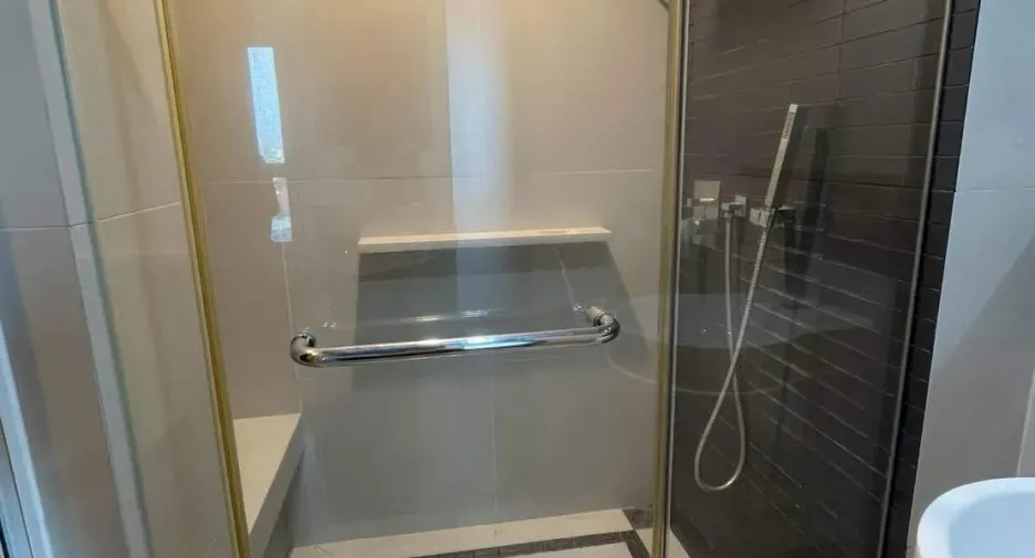 For rent 1 bed condo in Sathon, Bangkok